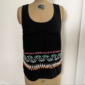 Leifnotes Scoop Neck Beaded Tank Top with Pockets